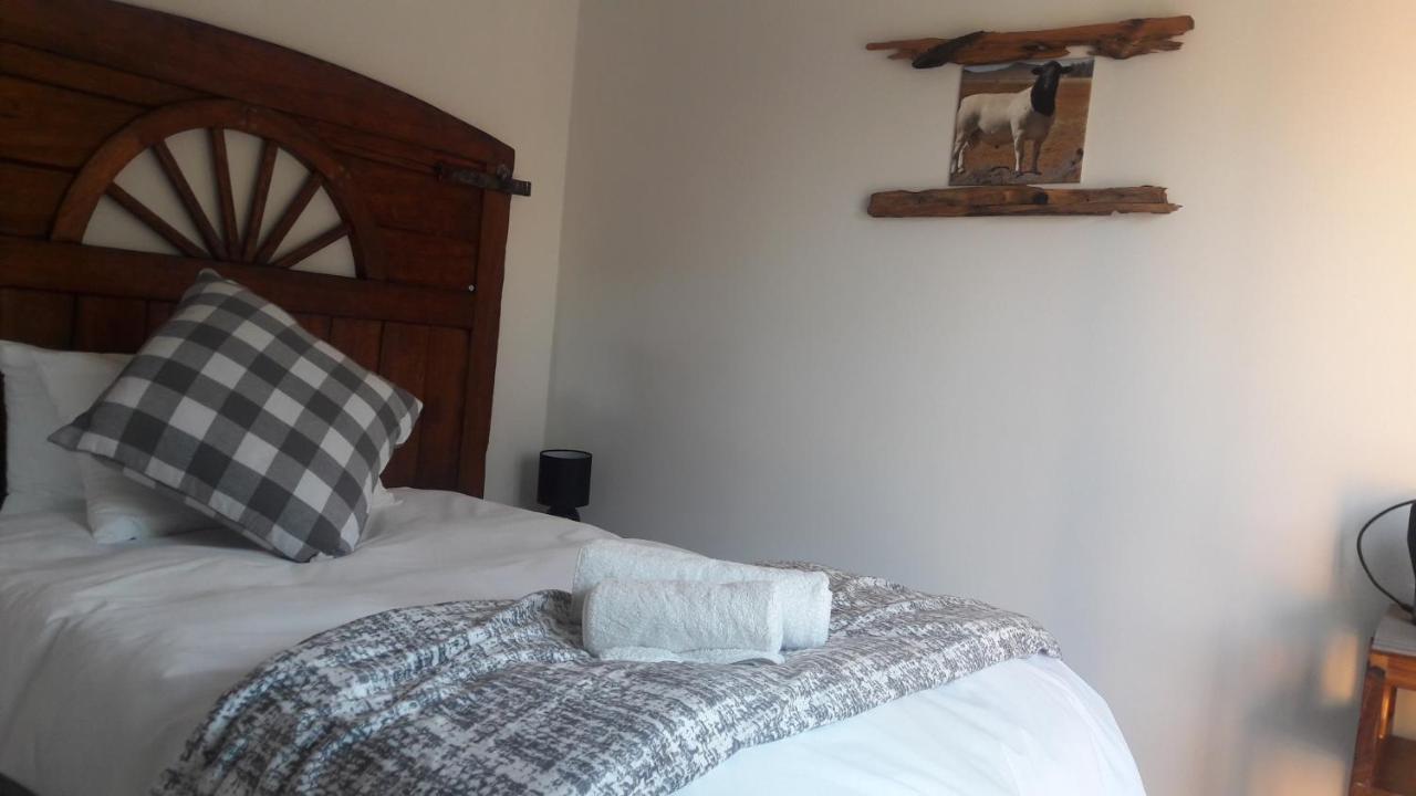 Die Windpomp Guesthouse Gobabis Extérieur photo