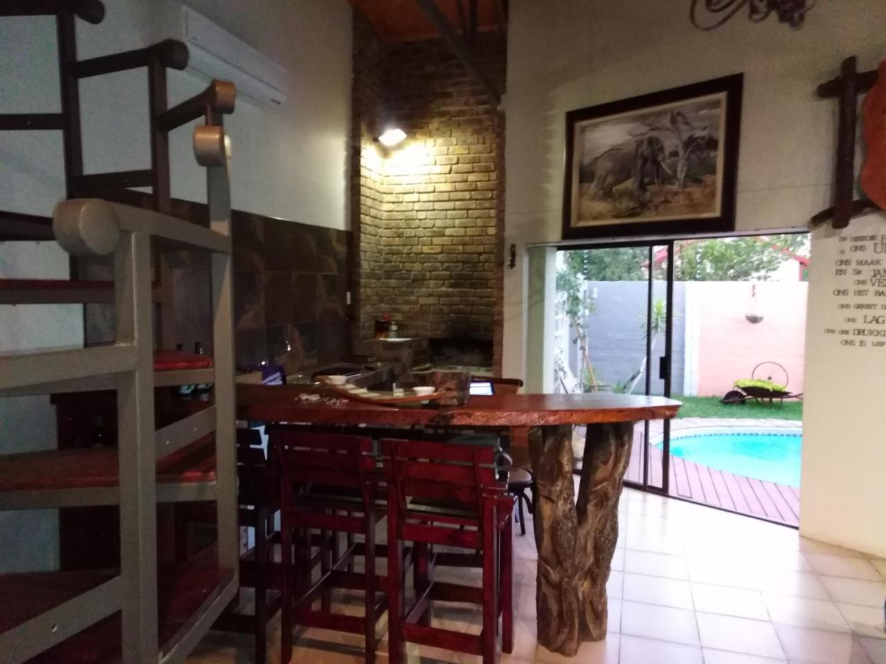 Die Windpomp Guesthouse Gobabis Extérieur photo