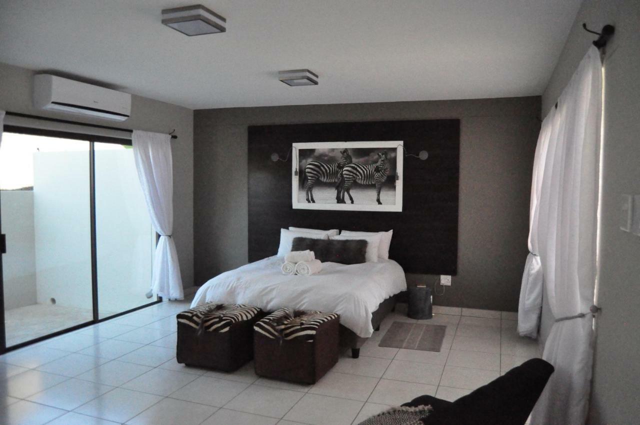 Die Windpomp Guesthouse Gobabis Extérieur photo